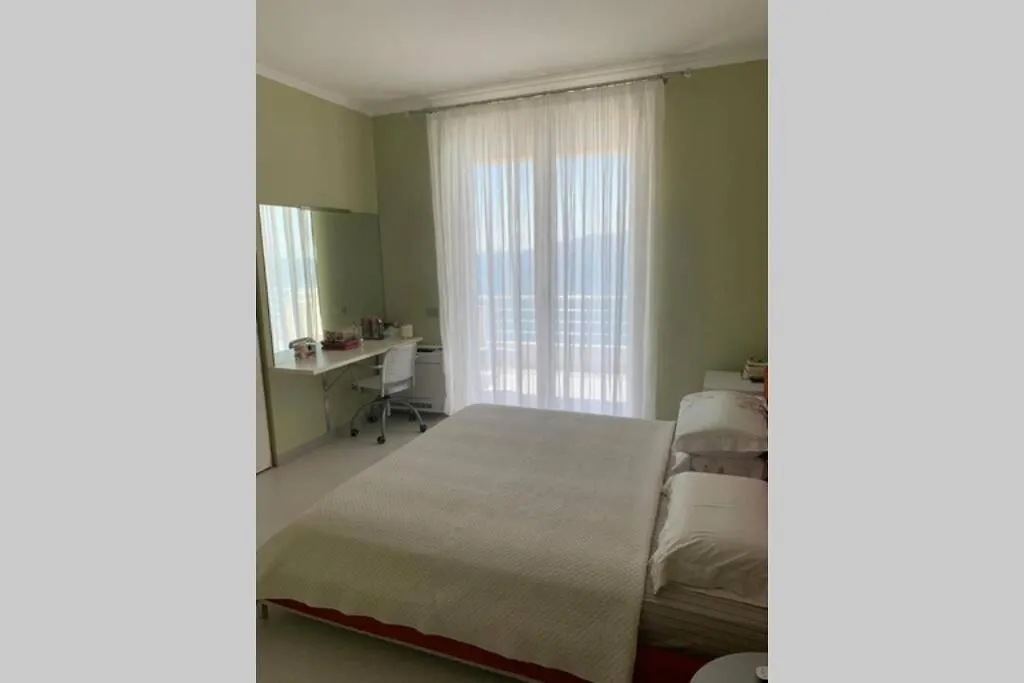 Stunning Apartment, Stunning Views, All Comfort Sarandë