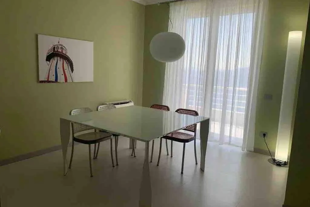 Apartamento Stunning Apartment, Stunning Views, All Comfort Sarandë